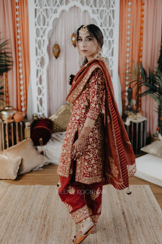 SHARON UPPAL IN CUSTOM HK