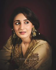 Dhvani Bhanushali in Baska